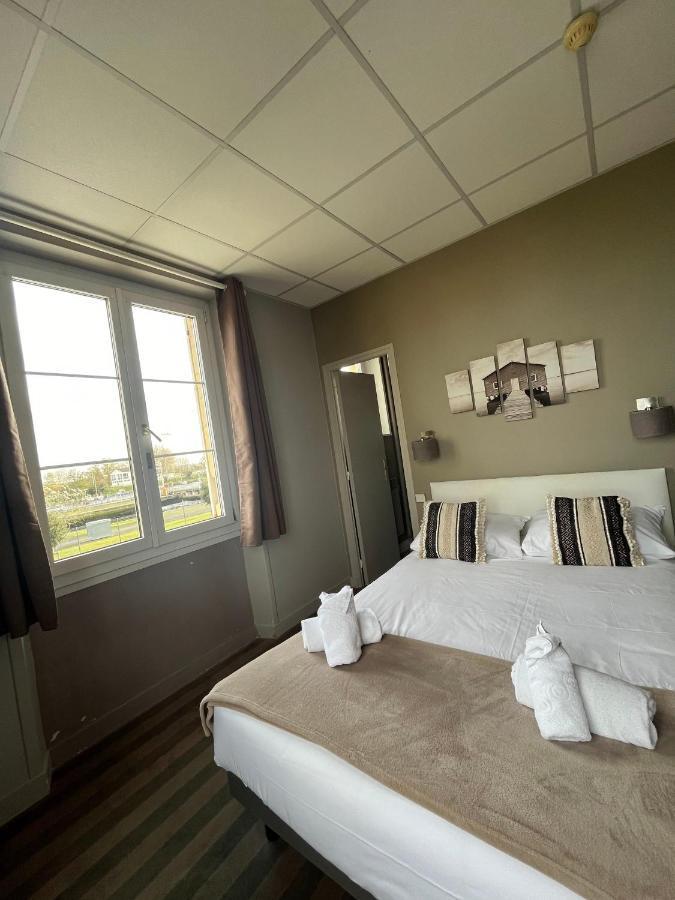 Hotel Le Phare Ouistreham Exterior foto