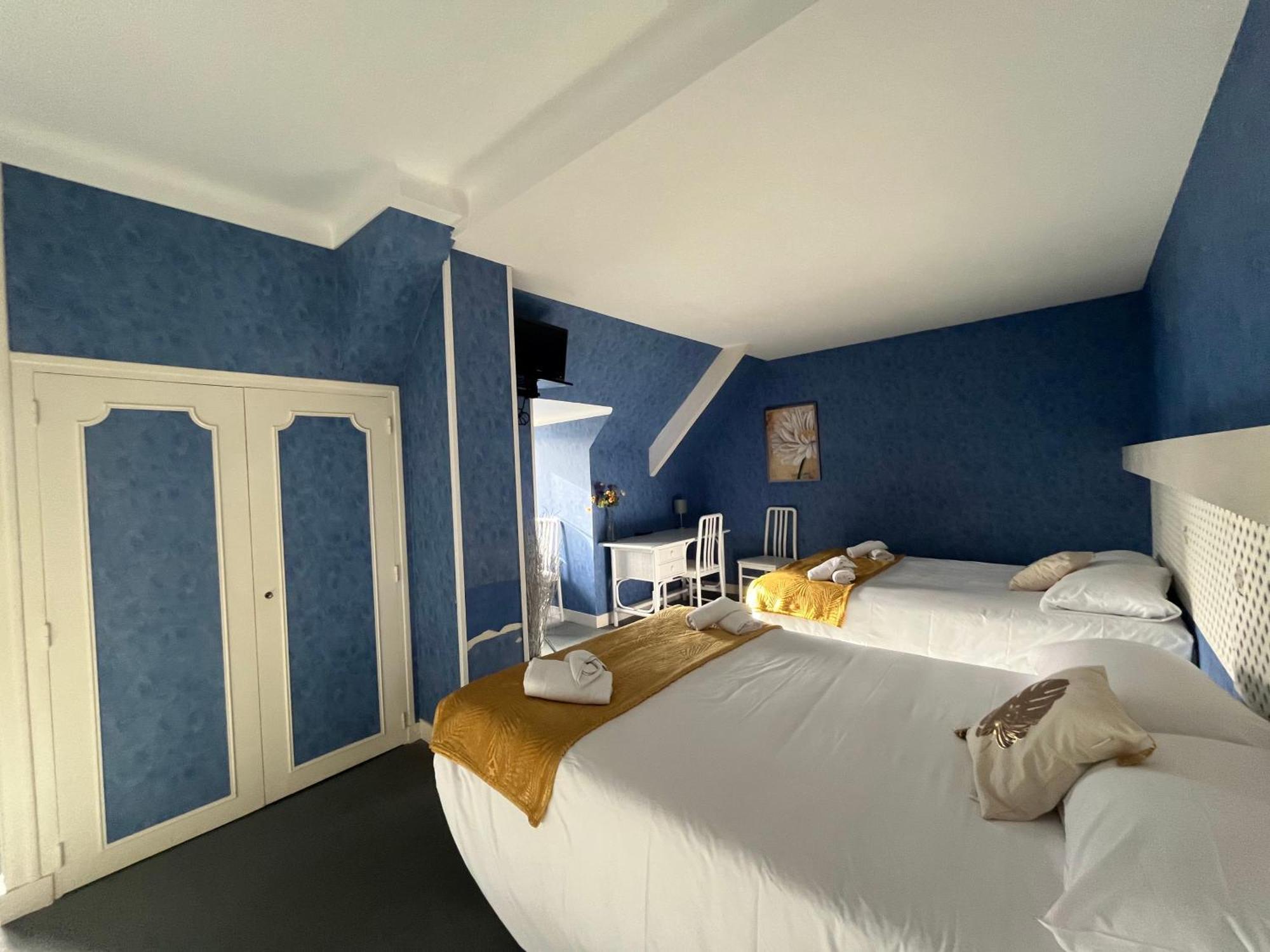 Hotel Le Phare Ouistreham Exterior foto